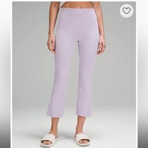 Lululemon softstreme zip-leg hr crop 25 inch in lilac color